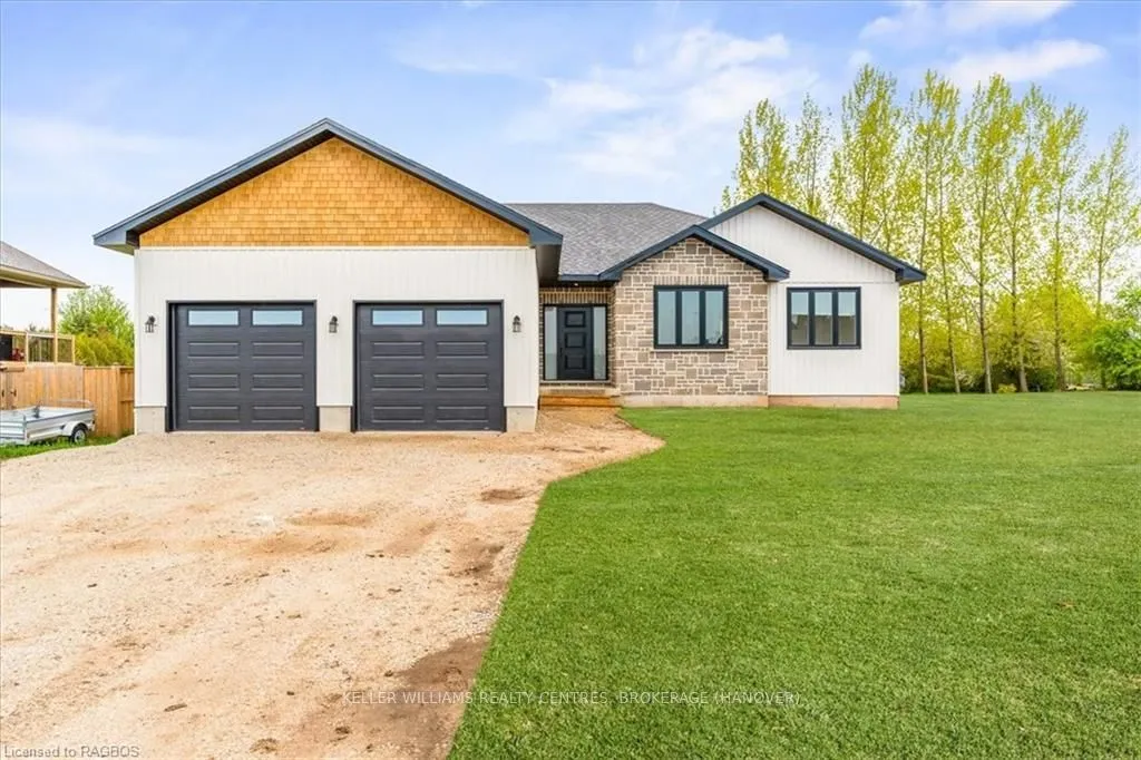 55 CHESTNUT HILL Crescent, ON N0H 2N0