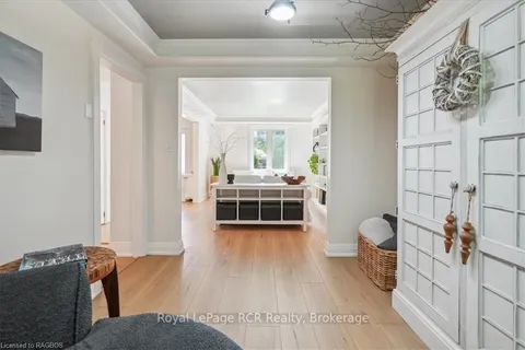 242 1ST STREET A N/A, ON N4K 6R5