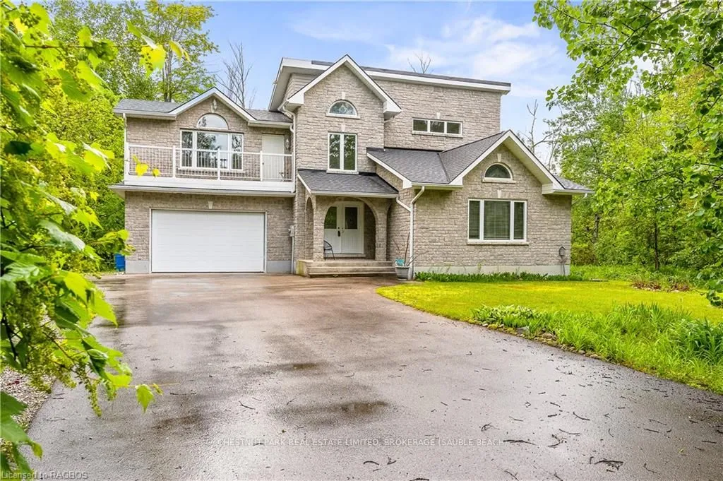 35 SAUBLE WOODS Crescent, ON N0H 2G0