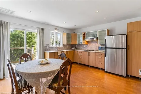 35 SAUBLE WOODS Crescent, ON N0H 2G0