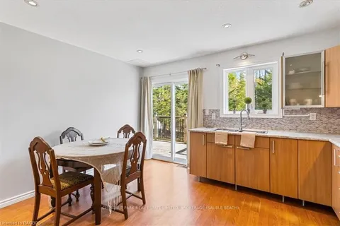 35 SAUBLE WOODS Crescent, ON N0H 2G0