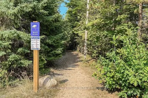 119 GORDON St, Huron-Kinloss, ON N2Z 0B3