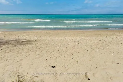 119 GORDON St, Huron-Kinloss, ON N2Z 0B3