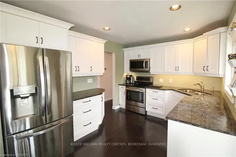 265 4TH STREET Crescent, ON N4N 3S9