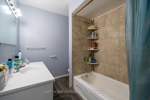44 Albion St, Brantford, ON N3T 3M3