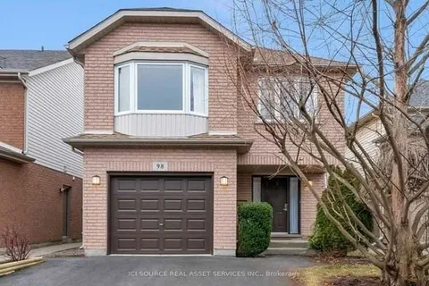98 Summers Dr, Thorold, ON L2V 5B1