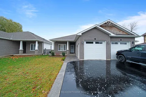 218 Elora St, Minto, ON N0G 1Z0