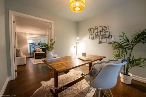 65 KENSINGTON St, Guelph, ON N1E 3P6