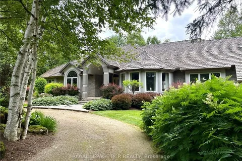 101089 10 SIDEROAD, East Garafraxa, ON L9W 7J9