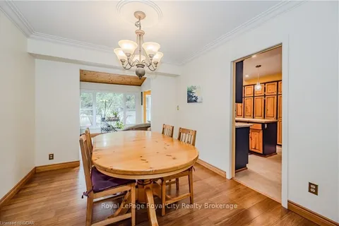 70 FOREST St, Guelph, ON N1G 1H9