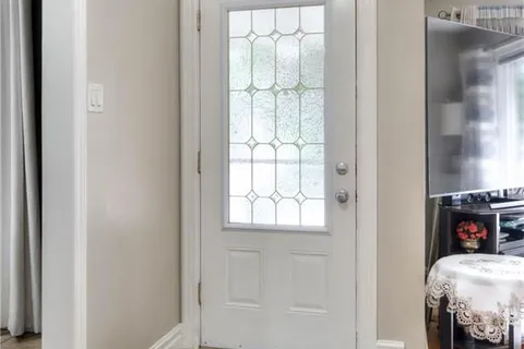 42 ACACIA St, Kitchener, ON N2G 3B2