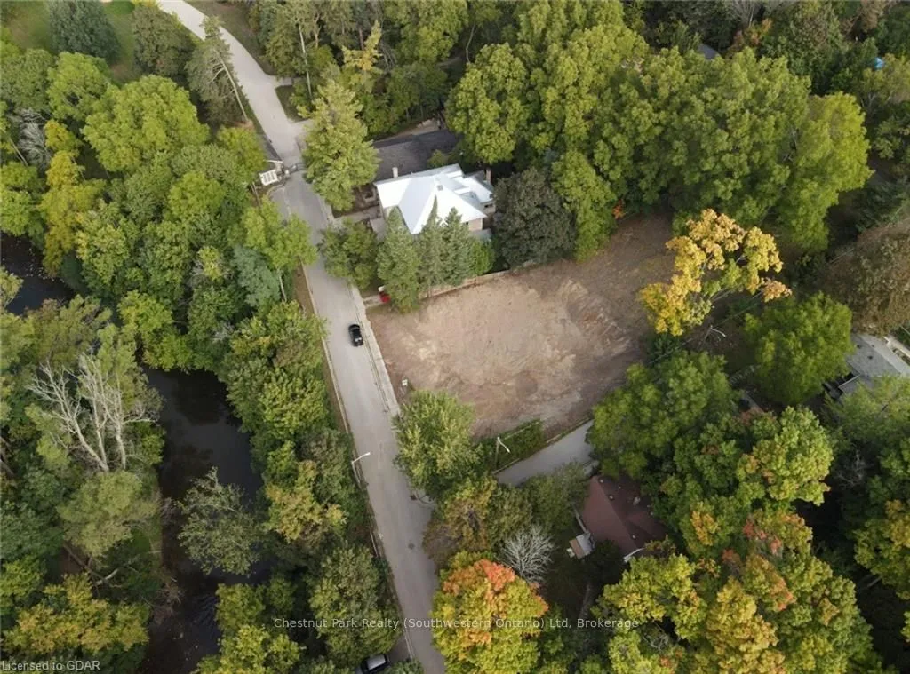 271 ARTHUR St, Guelph, ON N1E 4W2