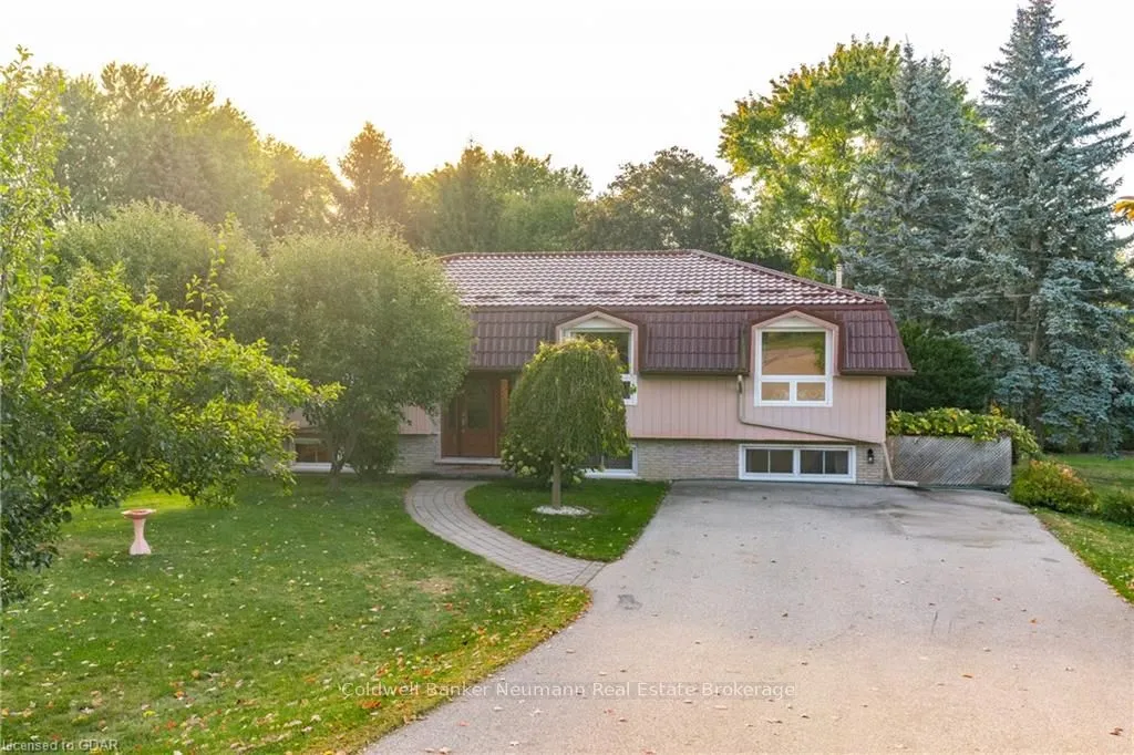 2 HAMILTON Dr, Guelph/Eramosa, ON N1E 0N9
