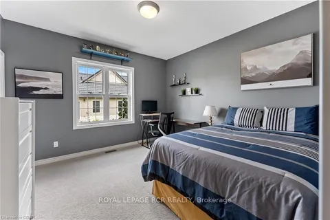 9 BLUE HERON Dr, Mono, ON L9W 5K6