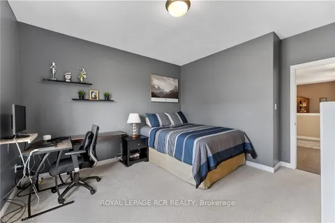 9 BLUE HERON Dr, Mono, ON L9W 5K6