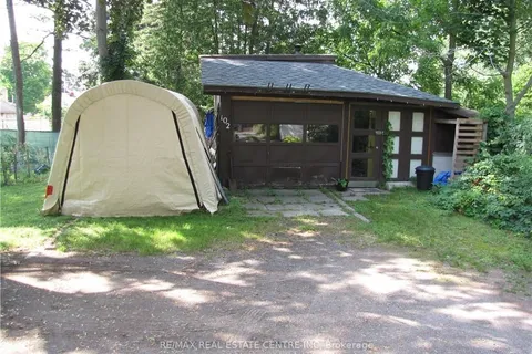 102 EMMA St, Guelph, ON N1E 1T8