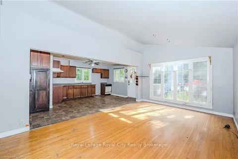 115 SPEEDVALE Ave, Guelph, ON N1H 1K1