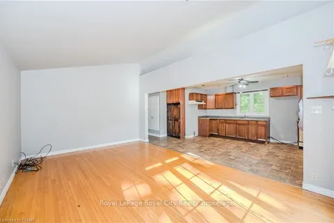 115 SPEEDVALE Ave, Guelph, ON N1H 1K1