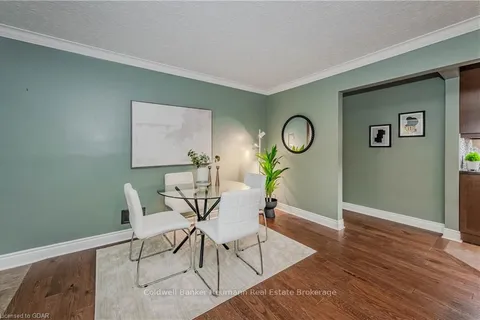 339 METCALFE St, Guelph, ON N1E 4Z5