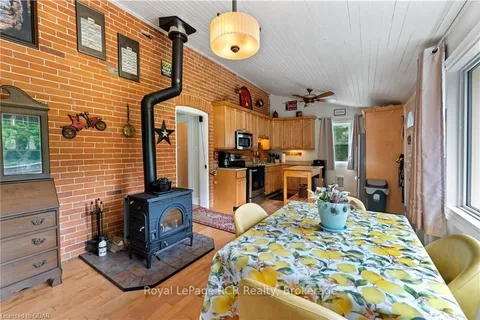 22021 EAST GARAFRAXA-ERIN, East Garafraxa, ON L9W 7G4