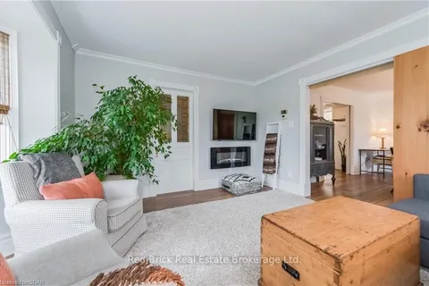 53 VICTORIA St, Centre Wellington, ON N0B 1S0