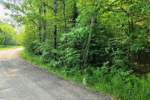 29 MOUNT VERNON Trail, ON P1H 1E3