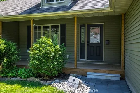 9 MIDDLETON Dr, Peterborough, ON K9J 4Z1