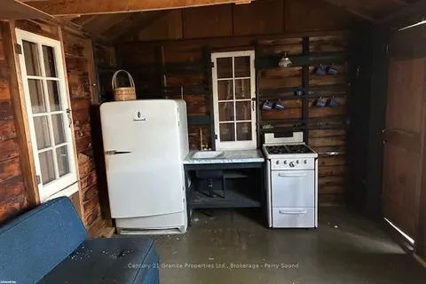 1 PARTRIDGE, McDougall, ON P0G 1G0