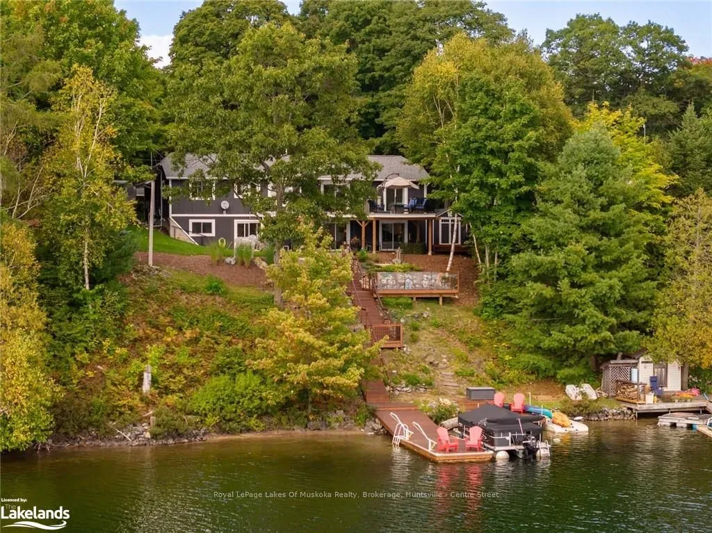 524 HOMELAND Dr, Perry, ON P0A 1J0