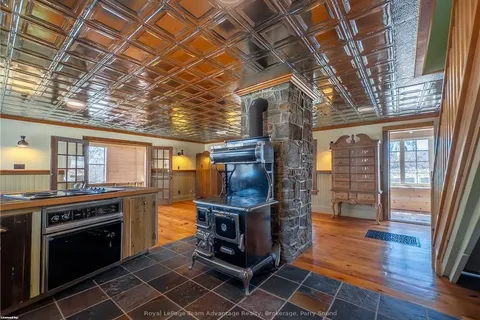 945 RIVERSIDE Dr, Parry Sound Remote Area, ON P0G 1A0