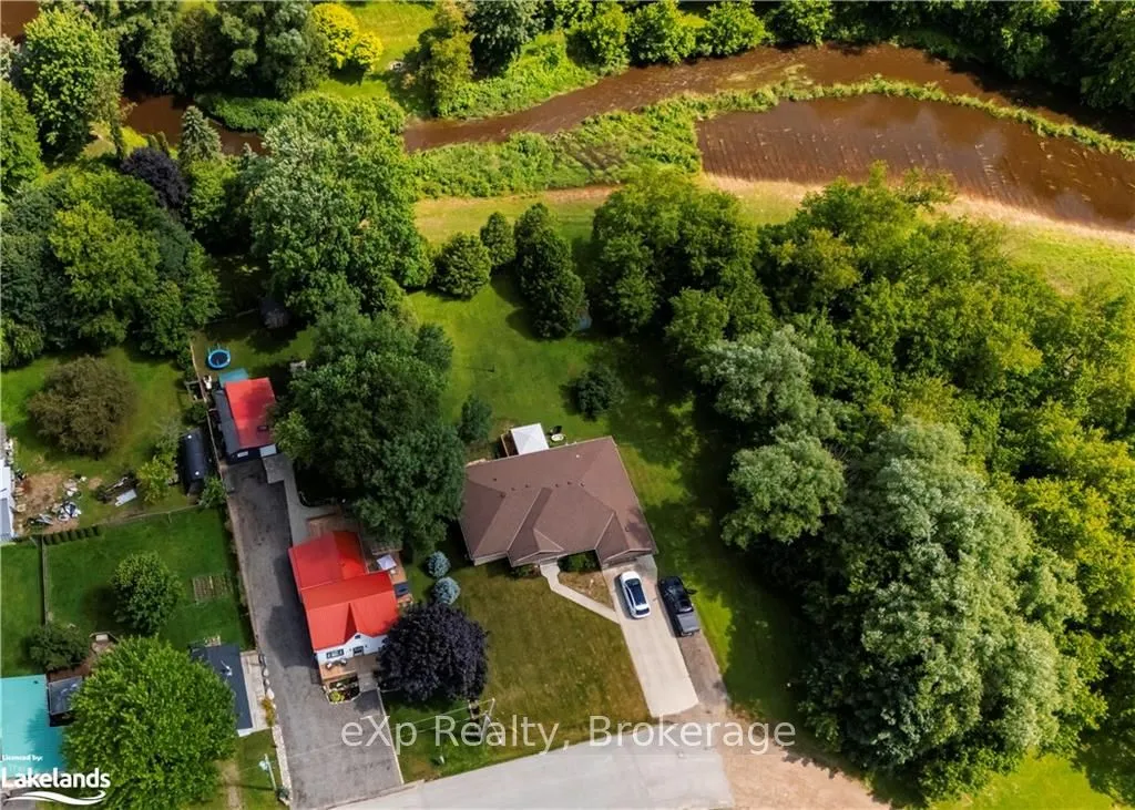 67 UNION St, Minto, ON N0G 1Z0