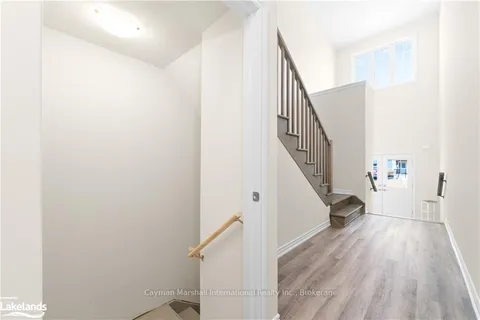 285 BEECHWOOD FOREST Lane, Gravenhurst, ON P1P 1A7