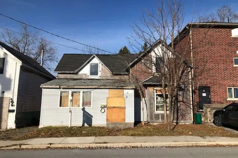 9 Cataraqui St, Kingston, ON K7K 1Z6