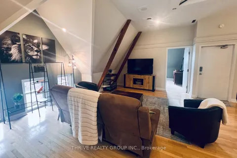 533 Queens Avenue, London, ON N6B 1Y3