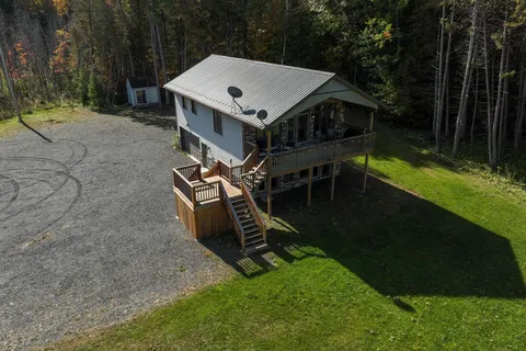 1014 Lyons Gate Lane, North Frontenac, ON K0H 1K0