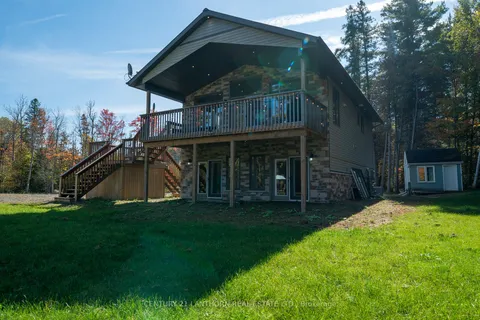 1014 Lyons Gate Lane, North Frontenac, ON K0H 1K0