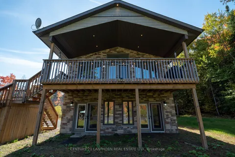 1014 Lyons Gate Lane, North Frontenac, ON K0H 1K0