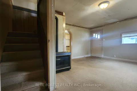 17 Argyle St, Southwest Middlesex, ON N0L 1A0