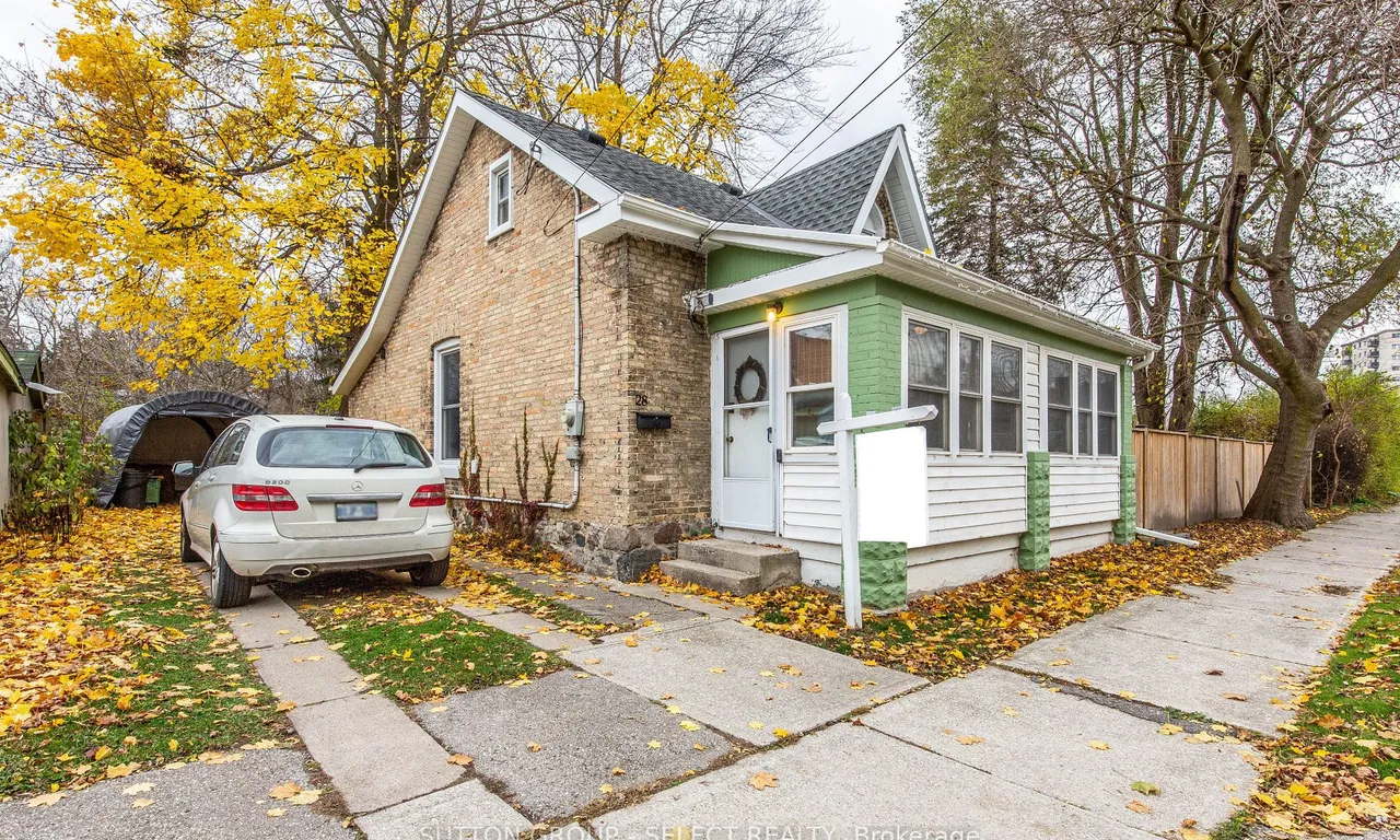 28 Napier St, London, ON N6H 1W7