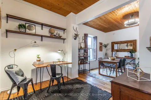 28 Napier St, London, ON N6H 1W7