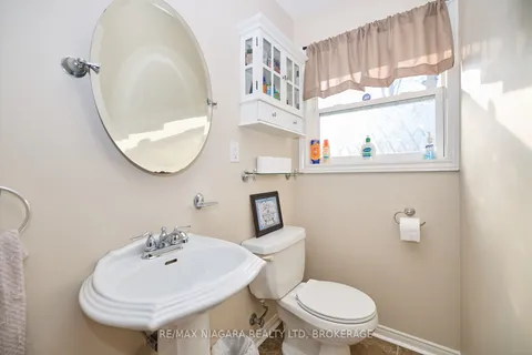 3181 Poplar Ave, Fort Erie, ON L0S 1N0