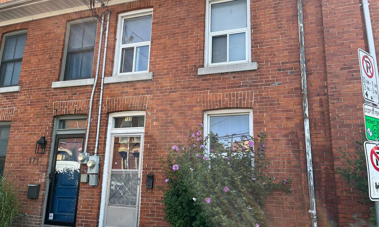 169 Clergy St, Kingston, ON K7K 3S6