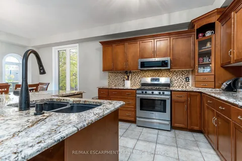 49 Conrad Pl, Grimsby, ON L3M 5S5