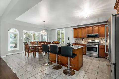 49 Conrad Pl, Grimsby, ON L3M 5S5