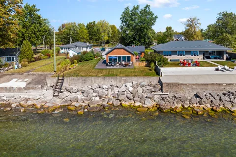 10959 Lakeshore Road, Wainfleet, ON L3K 5V4