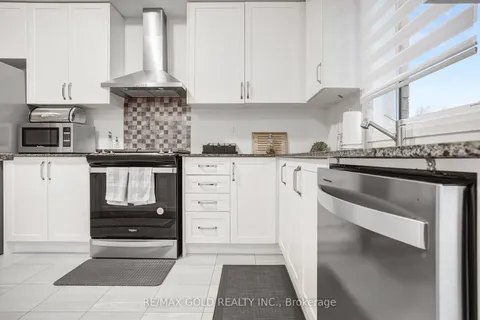40 Weylie St, Hamilton, ON L0R 1W0