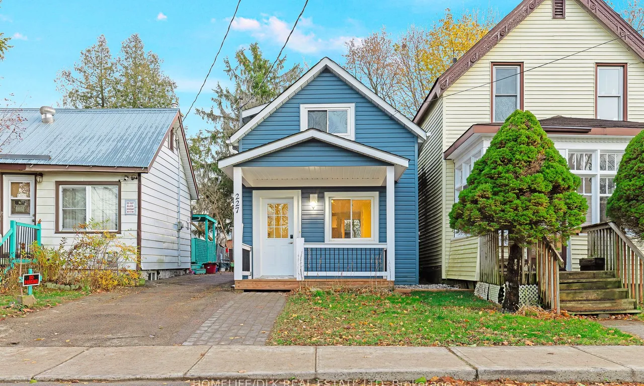 227 Pearl St, Brockville, ON K6V 4E1