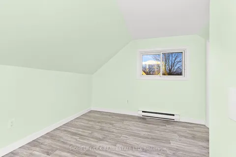 227 Pearl St, Brockville, ON K6V 4E1