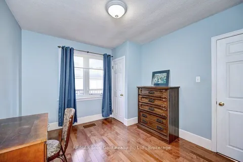 211 Lorne Ave, Kitchener, ON N2M 3Y6