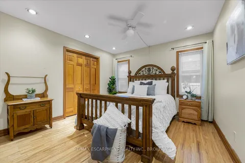 33 OLD ORCHARD Ave, Grimsby, ON L3M 3H9